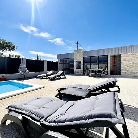 Moderne Maria-vida Piscine 2km Mostar 22km Nyaraló Međugorje