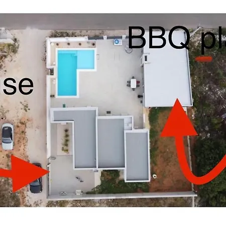 Moderne Maria-vida Piscine 2km Mostar 22km Nyaraló Međugorje
