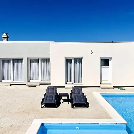 Moderne Maria-vida Piscine 2km Mostar 22km * Međugorje