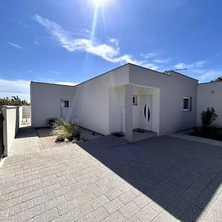 Moderne Maria-vida Piscine 2km Mostar 22km *