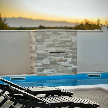 Moderne Maria-vida Piscine 2km Mostar 22km Nyaraló Međugorje