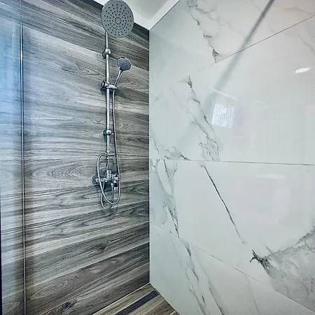 Moderne Maria-vida Piscine 2km Mostar 22km